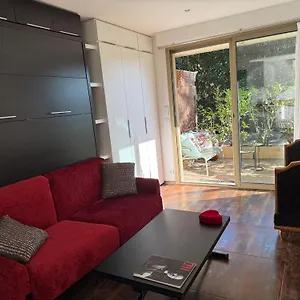 https://studio-dans-rsidence-prive-10-mn-de-cannes.fr-provencehotel.com
